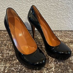 Gucci Patent Leather Pumps Size 9.5 or 39.5